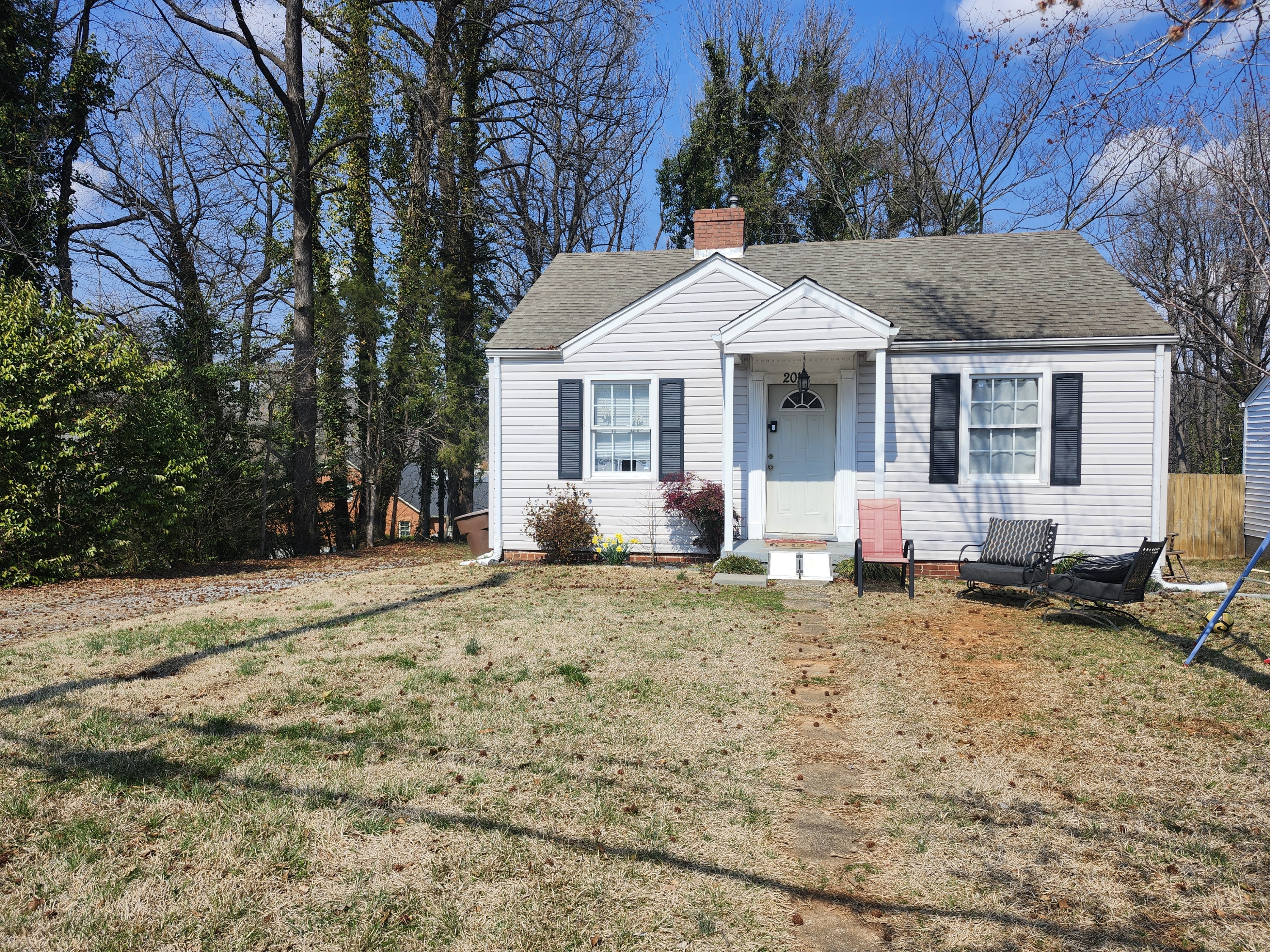 2014 Colonial Avenue